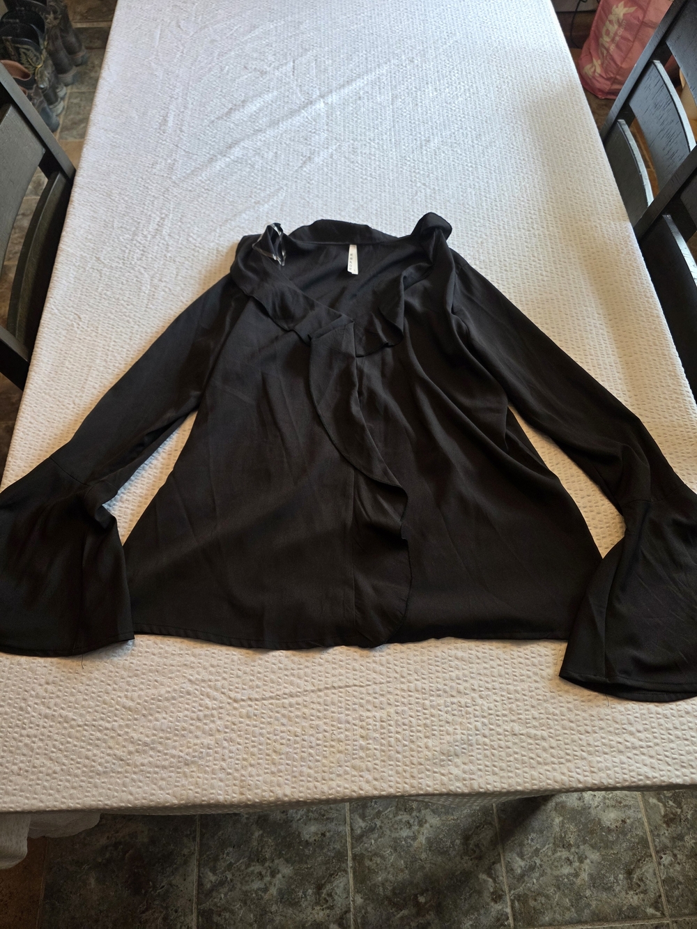 Roper Black Ruffle-Front Long Sleeve Blouse L